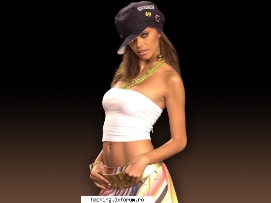 Your dream girl - mie asta imi place - La Cafenea