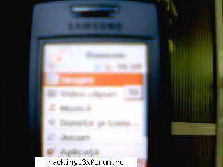 pata de ulei pe displayul telefonului :rotfl: - de la ora 9 ma chinui la el si am reusit sa il - Recycle Bin